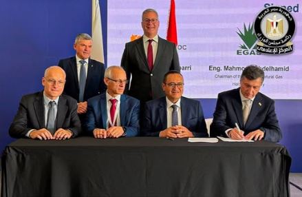 توقيع اتفاقيات مشروع نقل غاز حقل كرونوس القبرصي إلى مصر توقيع اتفاقيات مشروع نقل غاز حقل كرونوس القبرصي إلى مصر