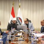 وزير قطاع الأعمال يبحث مع الأوقاف إحياء واستثمار الأصول التاريخية