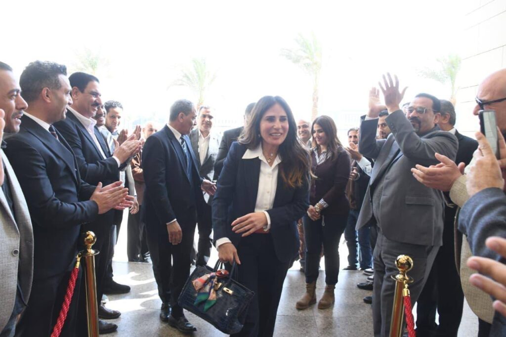 أول تعليق لوزيرة الإسكان الجديدة راندة المنشاوي بعد توليها المنصب
