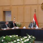 وزير الصناعة يبحث مع محافظ القاهرة واتحاد الصناعات خطة تطوير شاملة لمنطقة شق التعبان