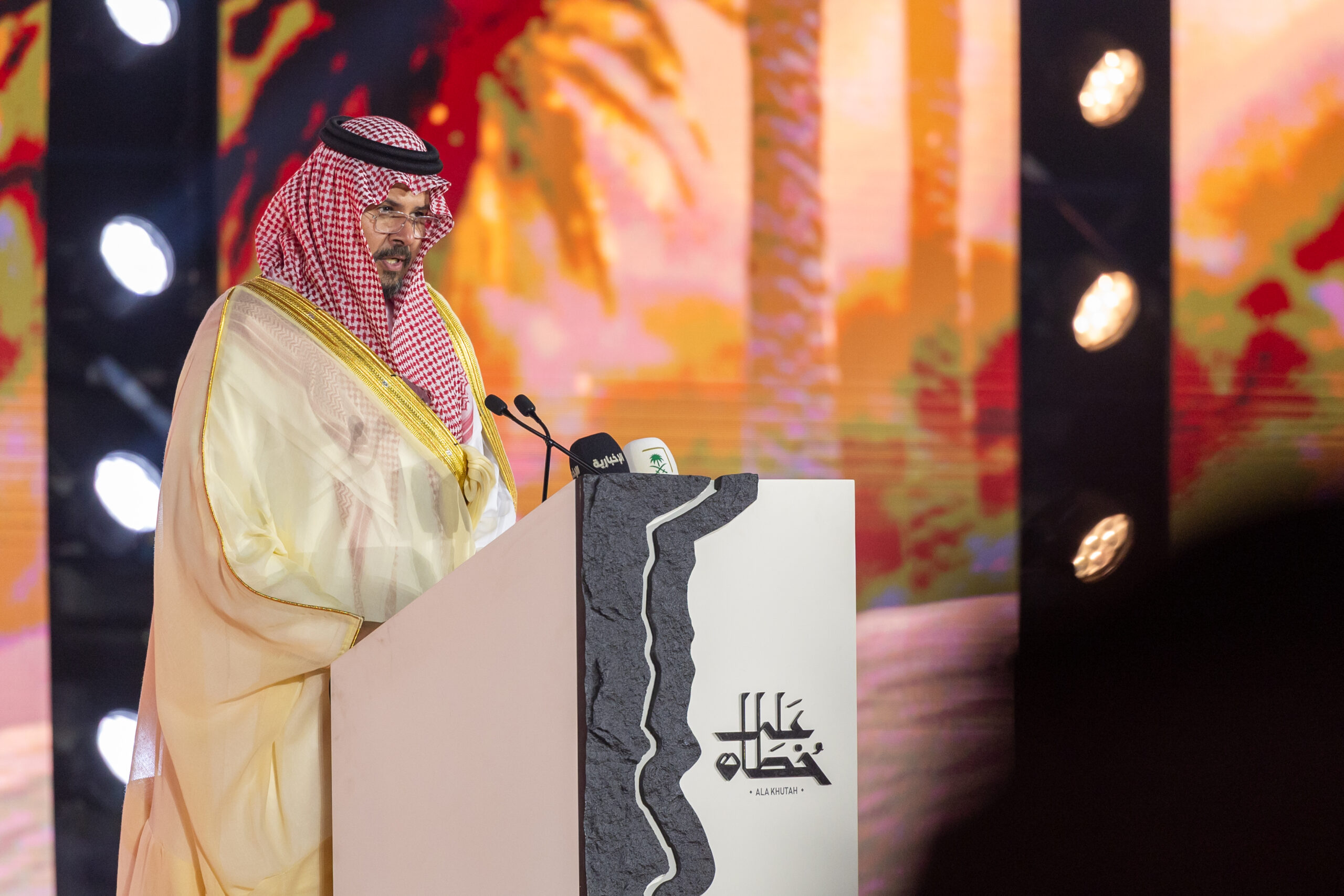 بحضور تركي آل الشيخ.. أمير منطقة المدينة المنورة يدشن مشروع «على خطاه» 1 AB2 9832.jpg scaled