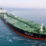 ناقلات النفط تزيد سرعتها في مضيق هرمز بسبب تدريبات إيران بالذخيرة الحية